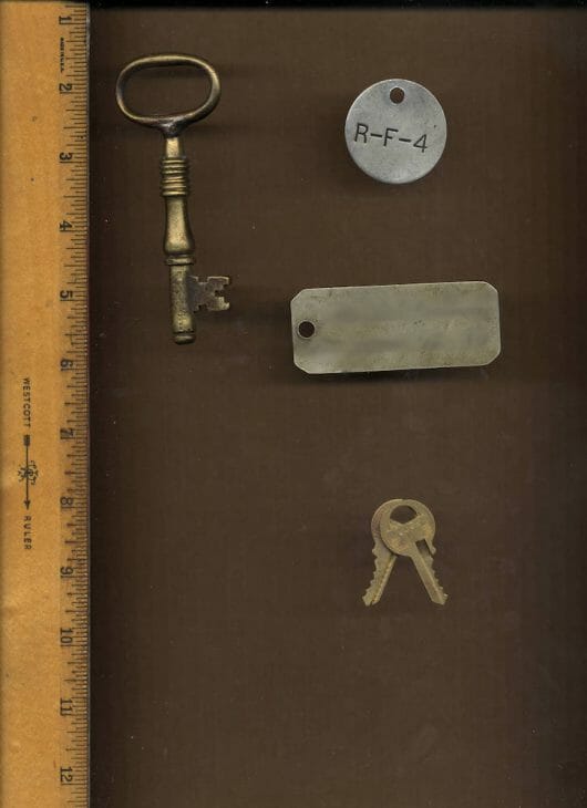 yellowlee-19906-archivalA